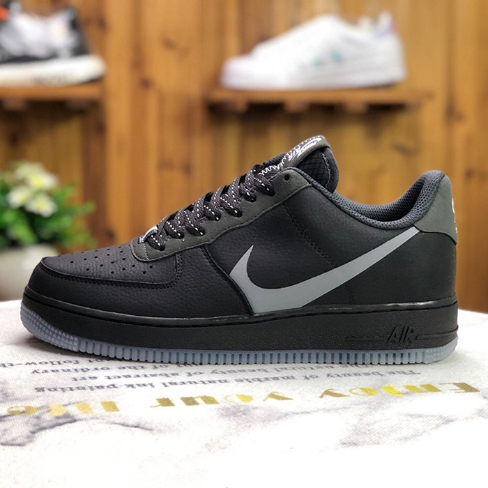 AIR FORCE 1'07 LV8 3 Running Shoes-Black/Gray-3056371