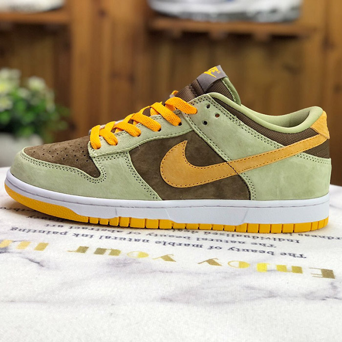 SB Dunk Low Running Shoes Brow Green 2981065