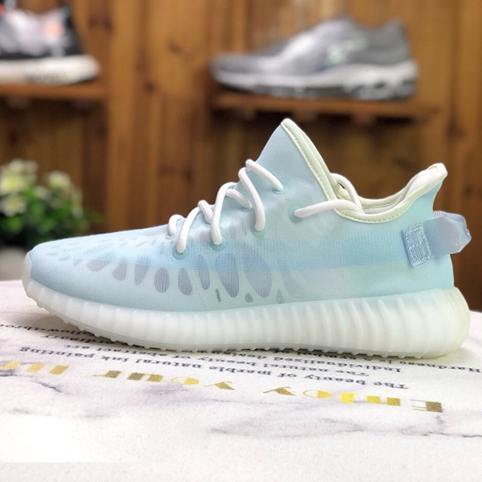 Yeezy BOOST 350 V2 Running Shoes Blue White 1275451