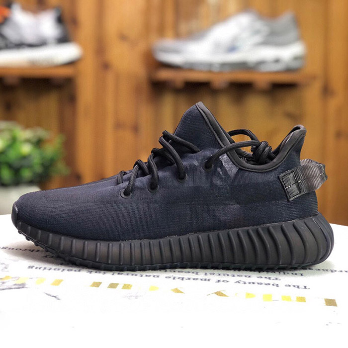 Yeezy BOOST 350 V2 Running Shoes All Black 3148837