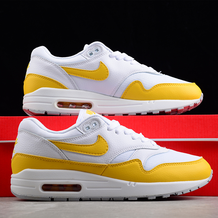 Air Max 1 Cactus Jack Running Shoes-White/Yellow-3015904