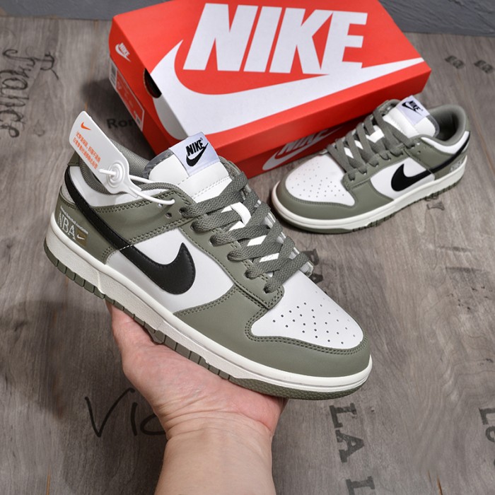 SB Dunk Low Running Shoes-Gray/White-1917491