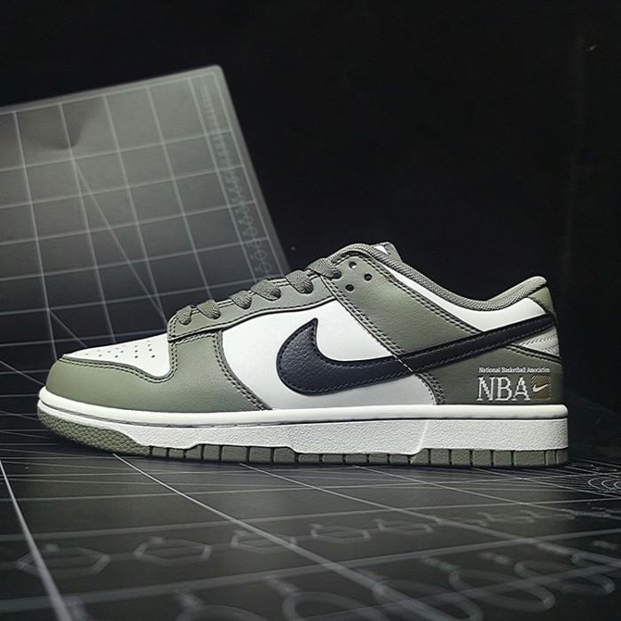 SB Dunk Low GS Running Shoes-Gray/White-8182522